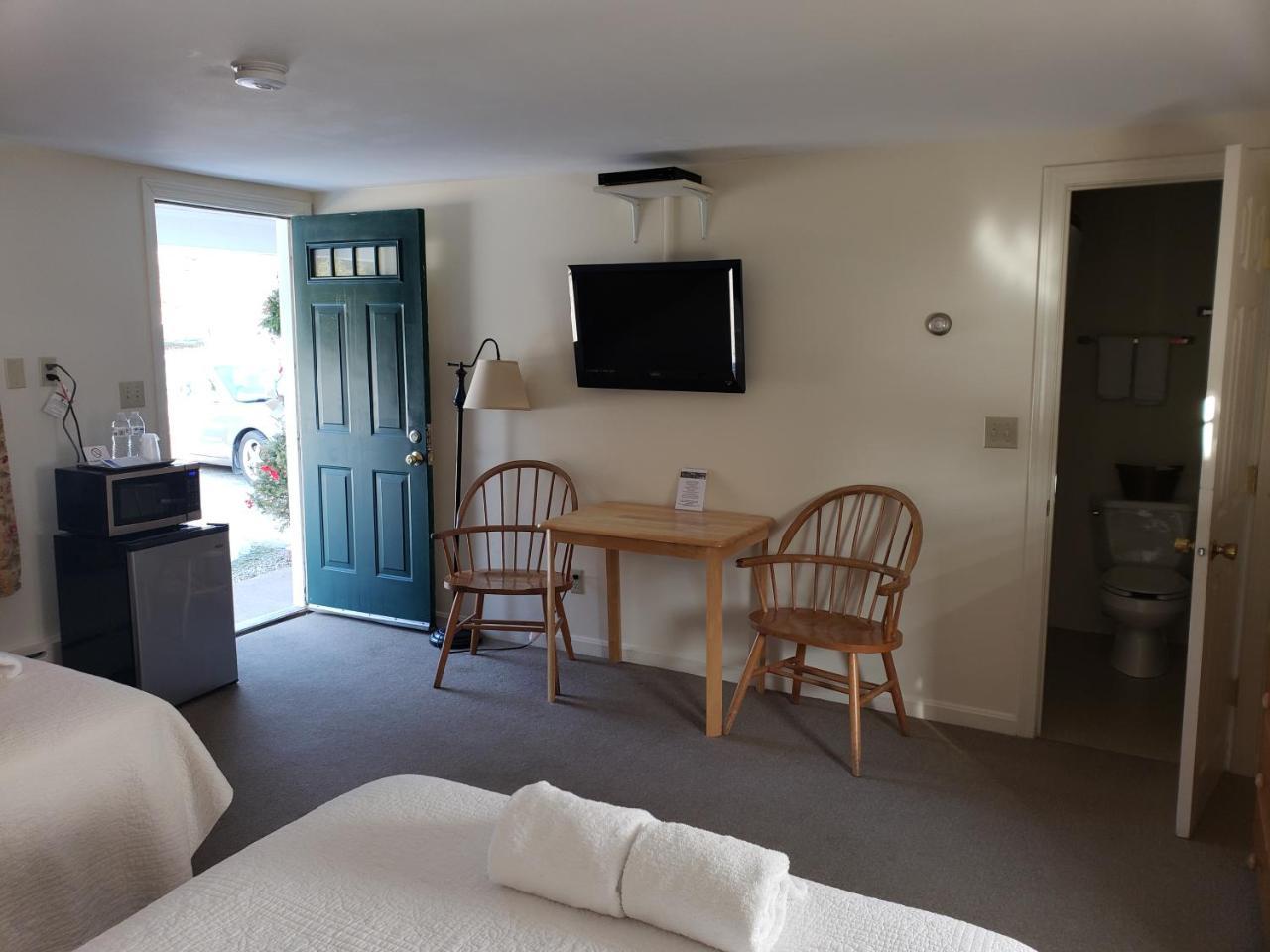 Fairway Motel New London Екстериор снимка
